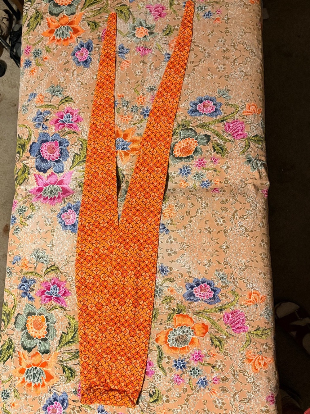 Nine lives bizarre head scarf